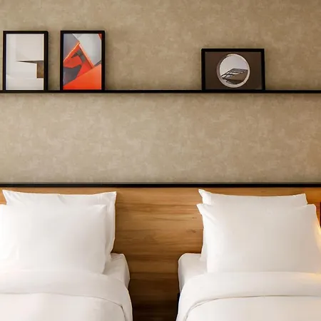 Ibis London Sutton Point Hotel Exterior foto