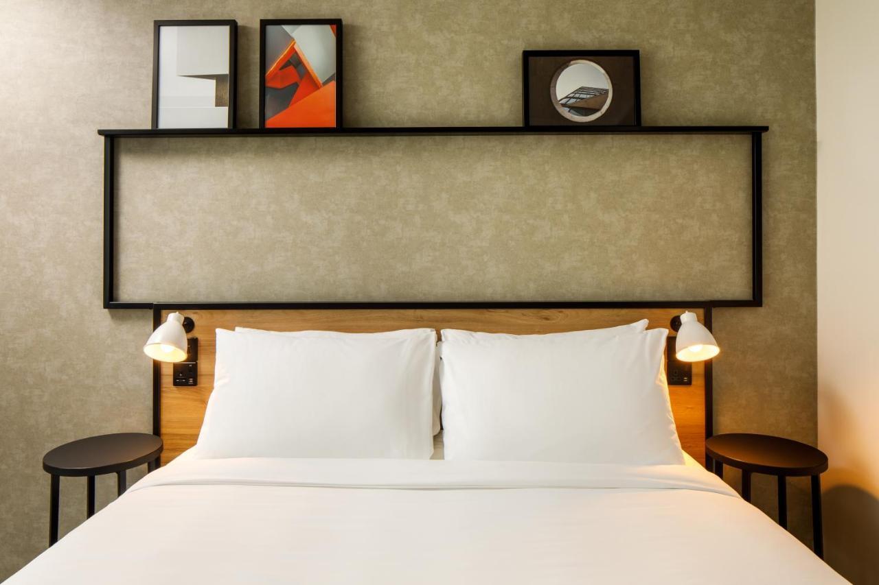Отель Ibis London Sutton Point
